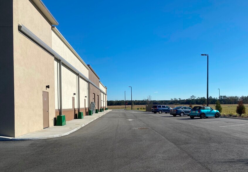 More Photos Of 2201 Pooler Pky, Pooler Storefront For Lease