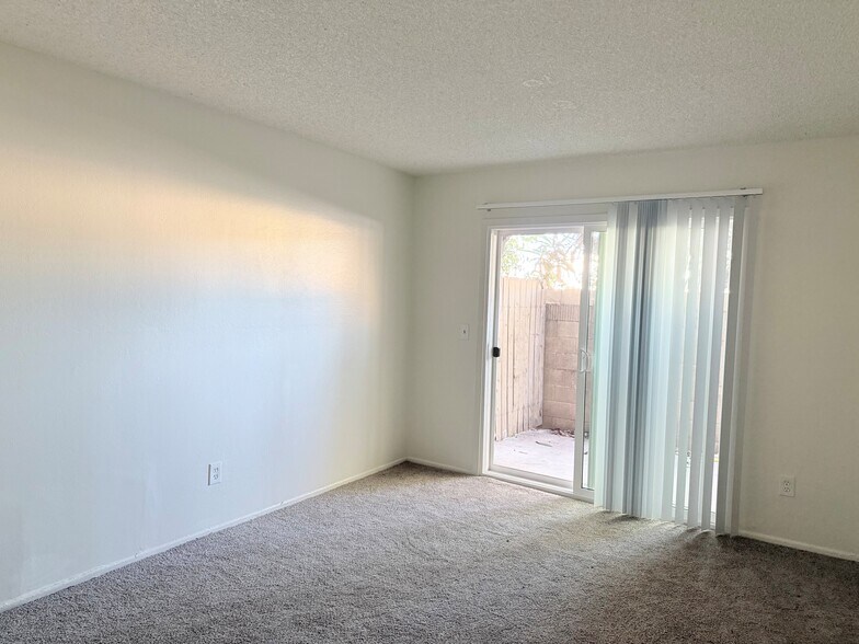 More Photos Of 2221 E Lenita Ln, Santa Ana Apartments For Sale