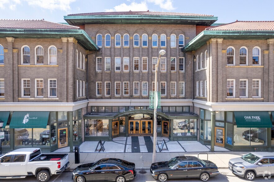 More Photos Of 137 N Oak Park Ave, Oak Park Office For Lease