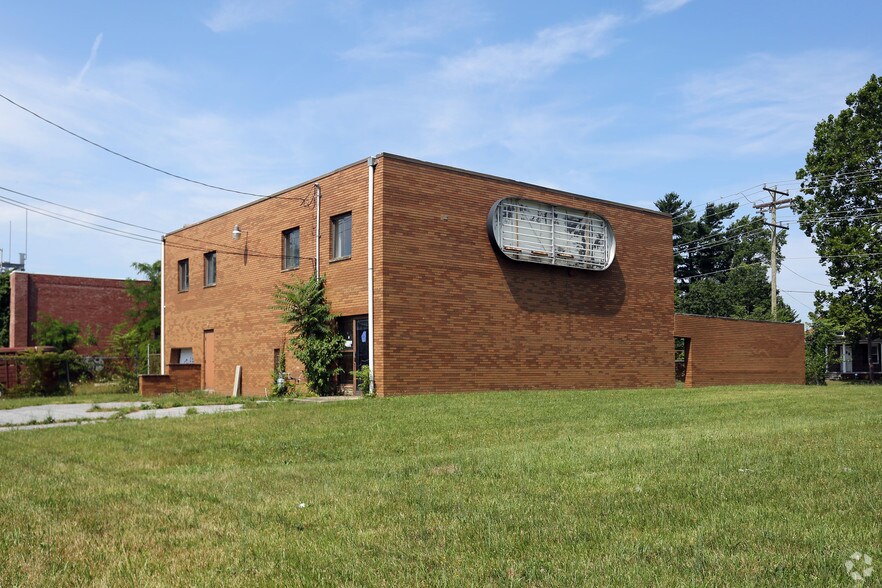 More Photos Of 200 White Horse Pike, Egg Harbor City Flex For Sale
