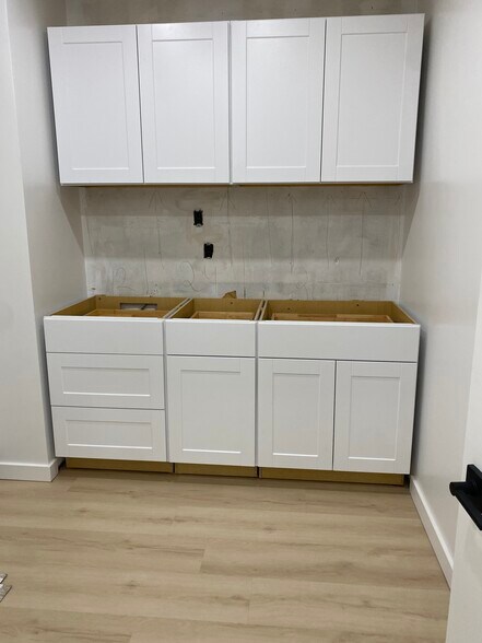 More Photos Of 40 Van Duzer St, Staten Island Medical For Lease