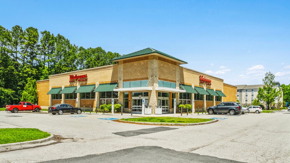 More Photos Of 2400 George Washington Memorial Hwy, Yorktown General Retail For Sale