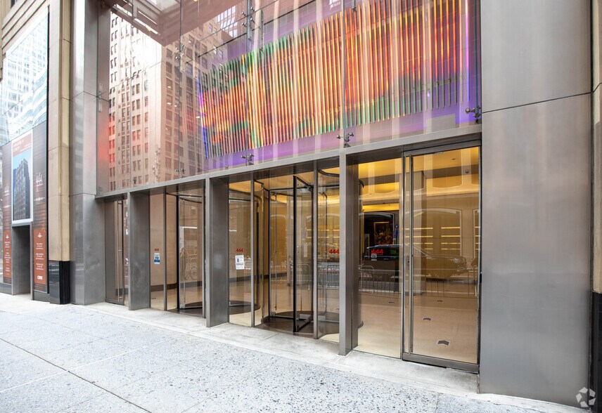 More Photos Of 444 Madison Ave, New York Office For Lease
