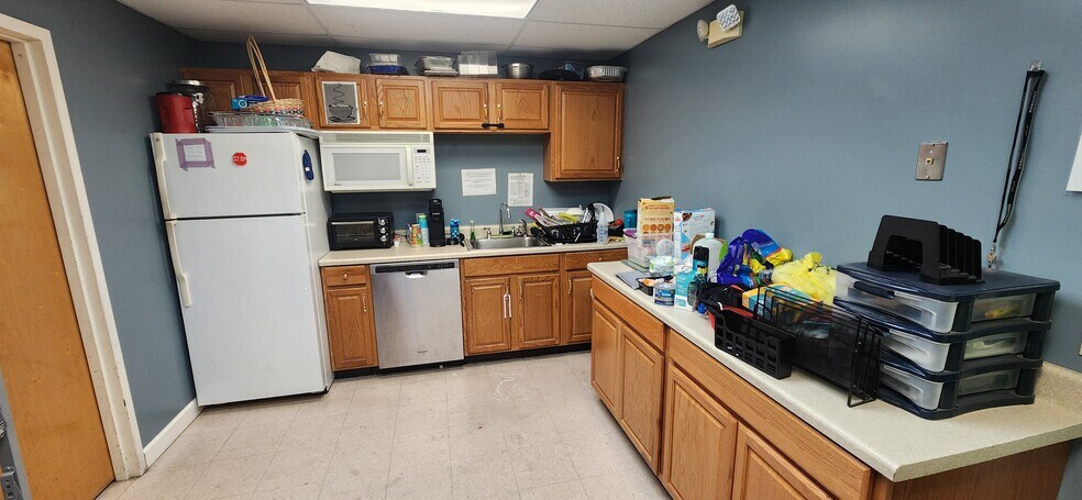 More Photos Of 129 Union City Rd, Prospect General Retail For Sale