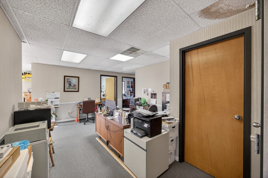 More Photos Of 6193 US Highway 220, Madison Flex For Sale