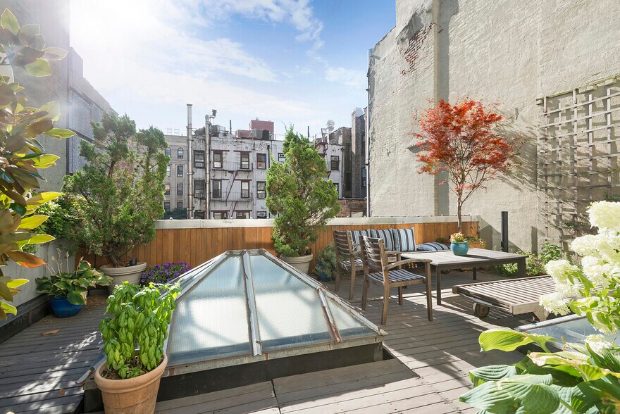 More Photos Of 238 Mulberry St, New York Storefront Retail Residential For Sale