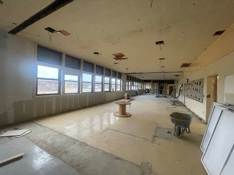 More Photos Of 740 Colonel Ledyard Hwy, Ledyard Storefront For Lease