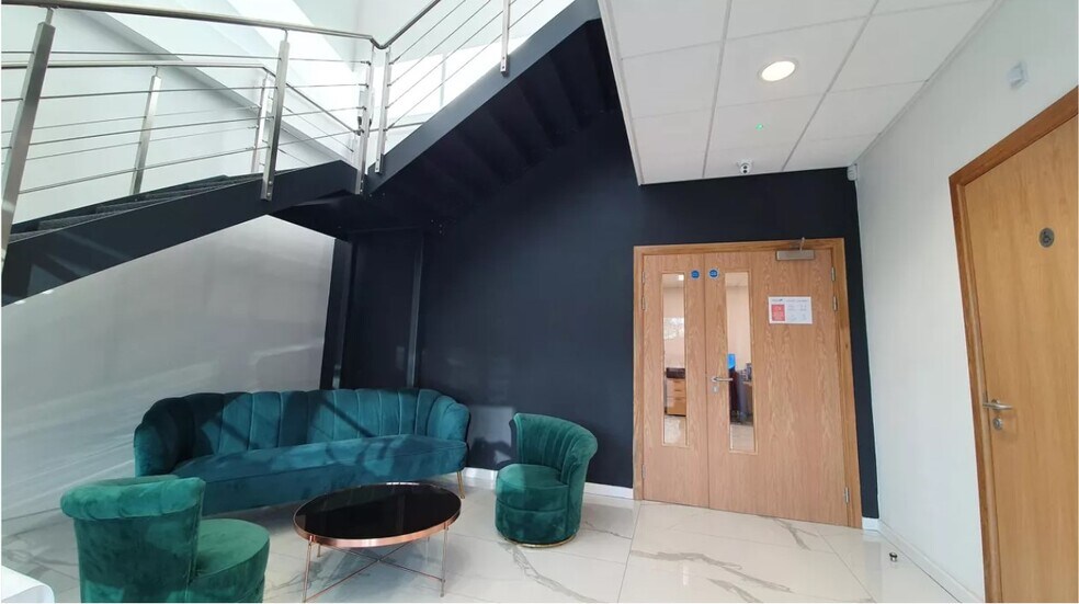 Skelton Moor Way, Leeds, WYK LS15 0BF Industrial For Lease