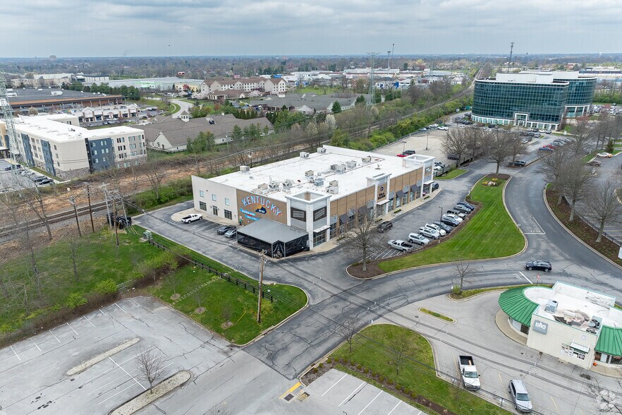 More Photos Of 200 Lexington Green Cir, Lexington General Retail For Lease