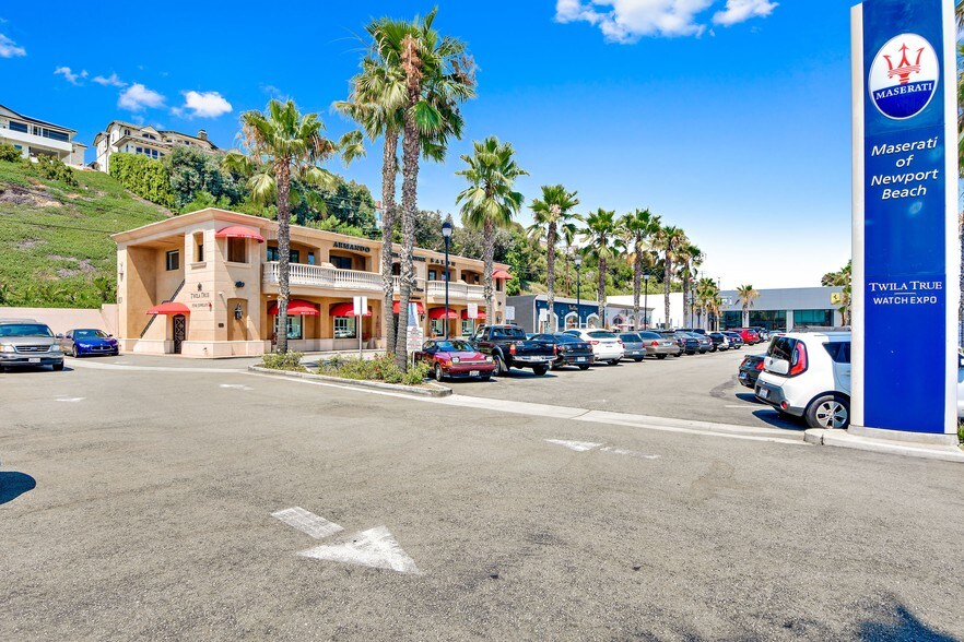 More Photos Of 980-982 W Coast Hwy, Newport Beach Loft Creative Space For Lease