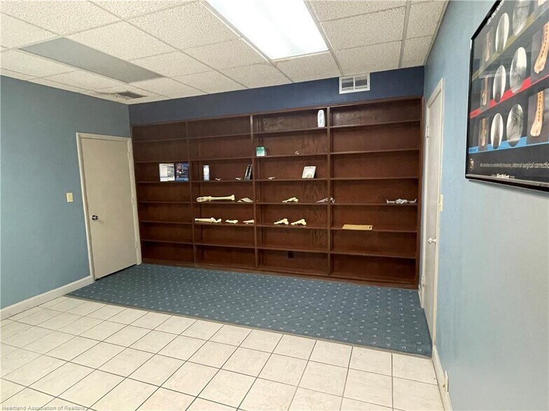 More Photos Of 230 Interlake Blvd, Lake Placid Storefront For Sale
