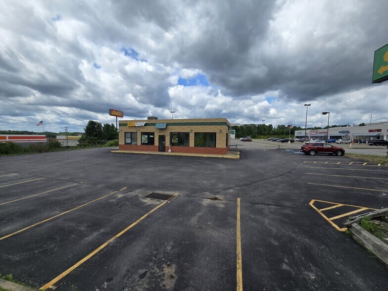 Primary Photo Of 22467 PA-68, Clarion Restaurant For Sale