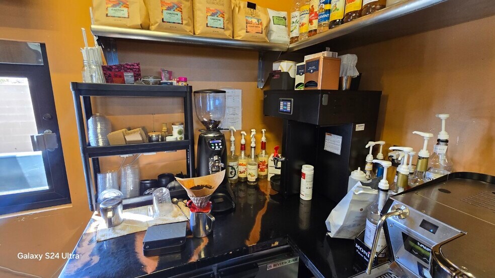 More Photos Of 12075 E Highway 69, Dewey General Retail For Lease