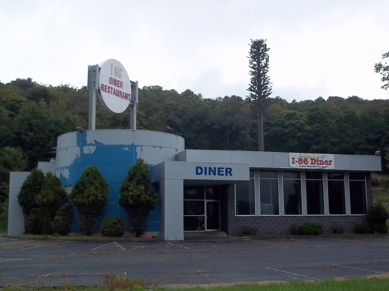 More Photos Of 708-720 Parksville Rd, Parksville Restaurant For Sale