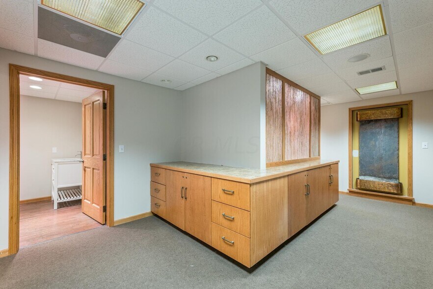 More Photos Of 1151 Bethel Rd, Columbus Medical For Lease