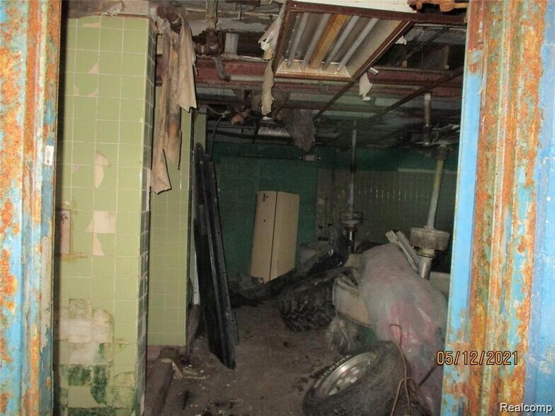 More Photos Of 7170 E McNichols Rd, Detroit Manufacturing For Sale