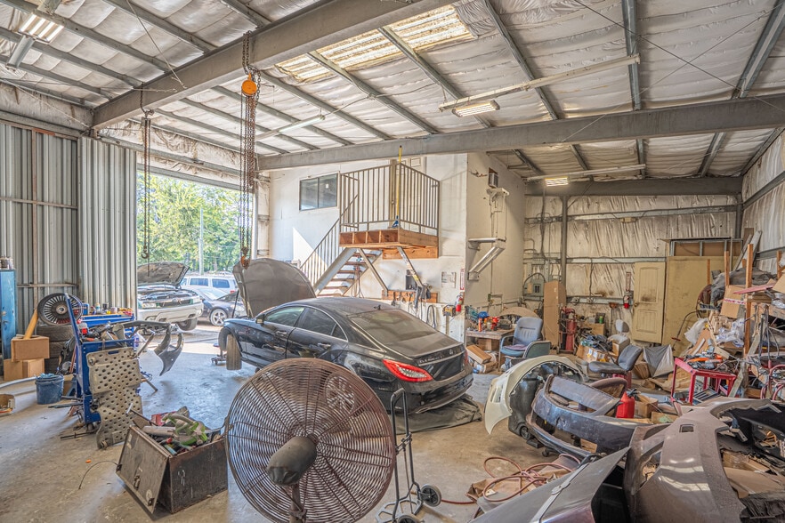 More Photos Of 8928 Homestead Rd, Houston Warehouse For Sale