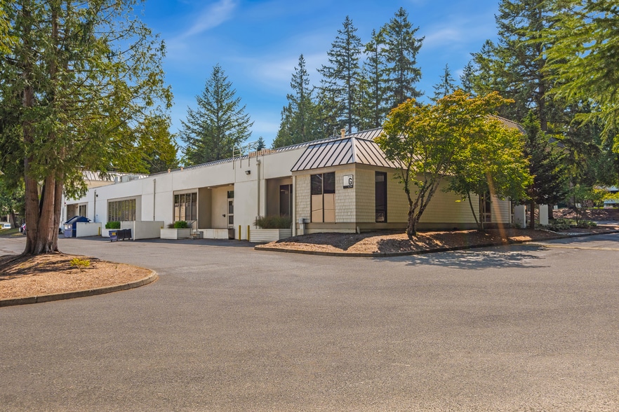 More Photos Of 4002-4014 148th Ave NE, Redmond Unknown For Lease