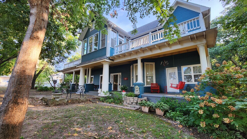 More Photos Of 224 W Chickasaw St, Tahlequah Hospitality For Sale