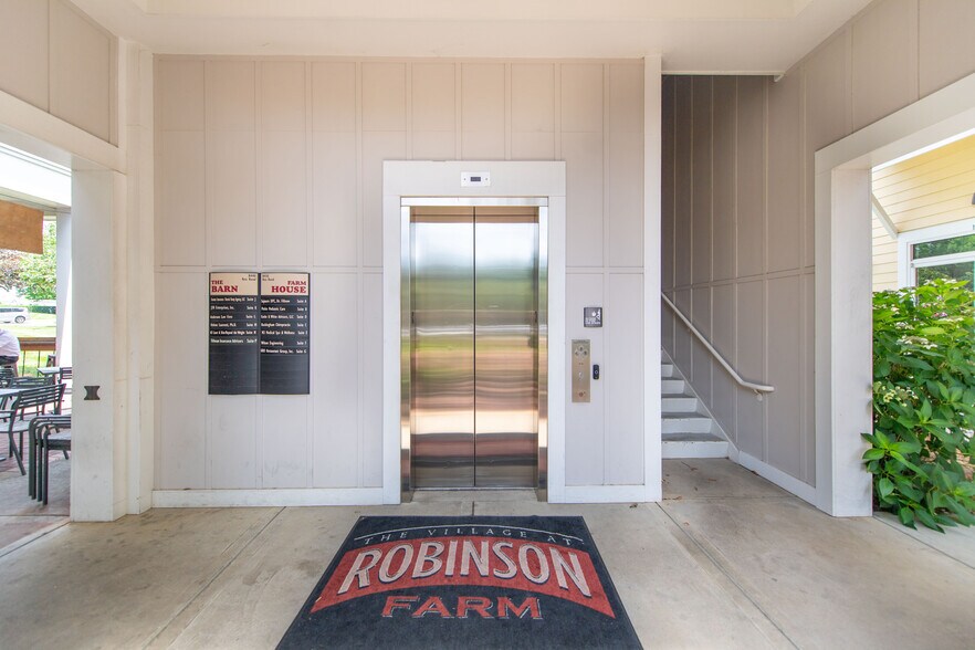 More Photos Of 8430 Rea Rd, Charlotte Unknown For Lease