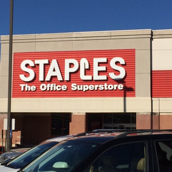 More Photos Of 144-246 Shorter Ave SW, Rome General Retail For Lease