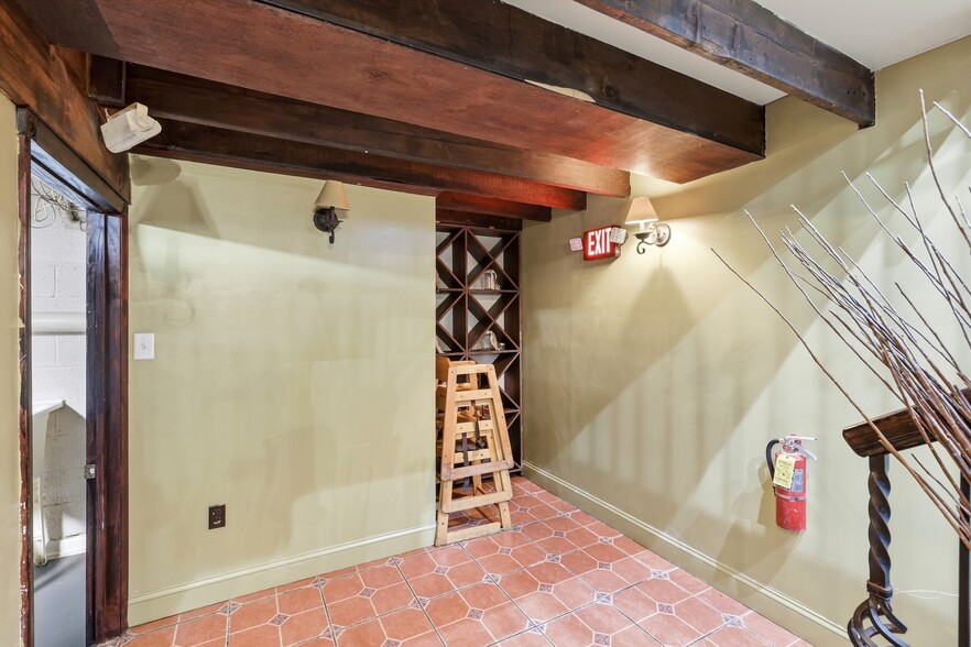 More Photos Of 424 N Main St, Souderton Restaurant For Sale