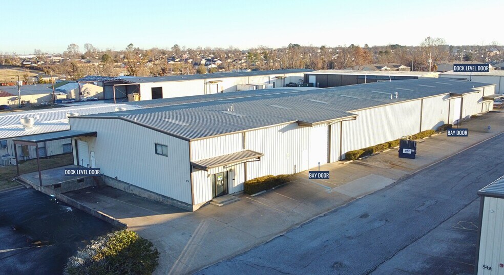 Primary Photo Of 551 N 13th St, Rogers Warehouse For Lease