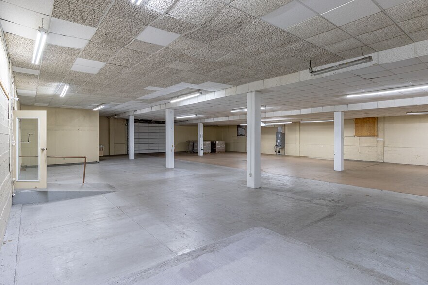 More Photos Of 845-845 N Florida Ave, Lakeland General Retail For Sale