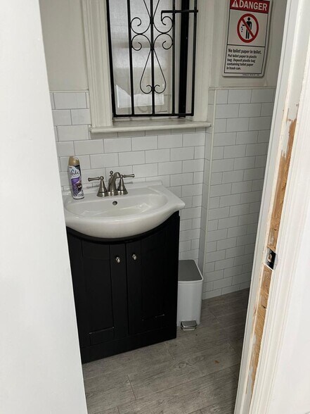 More Photos Of 1771 Ocean Ave, Brooklyn Specialty For Lease