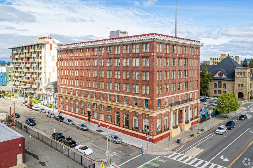 More Photos Of 2101-2125 Telegraph Ave, Oakland Hotel For Lease