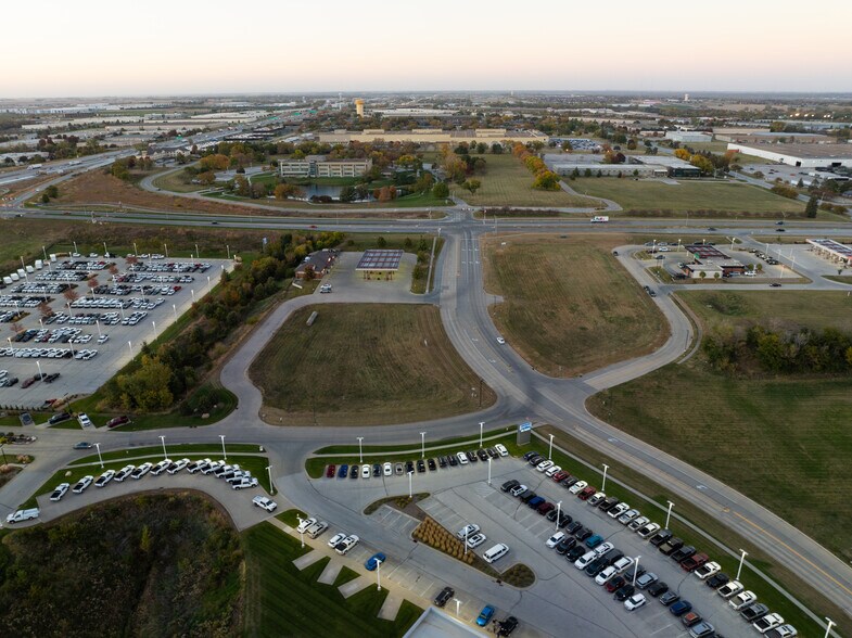 More Photos Of 111th St @ Frontage St, Urbandale Land For Sale