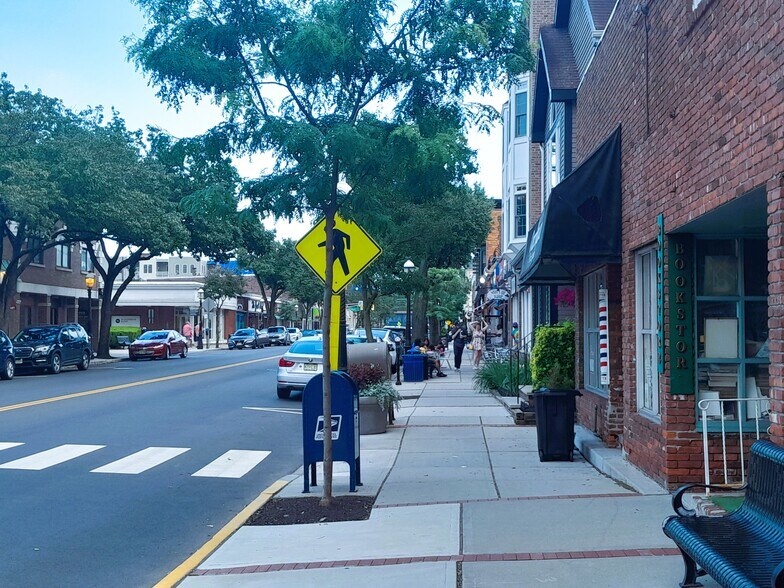 More Photos Of 476 Main St, Metuchen Storefront Retail Residential For Sale