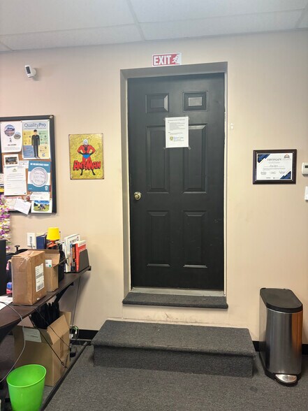 More Photos Of 2055 S Main St, Akron Office For Lease