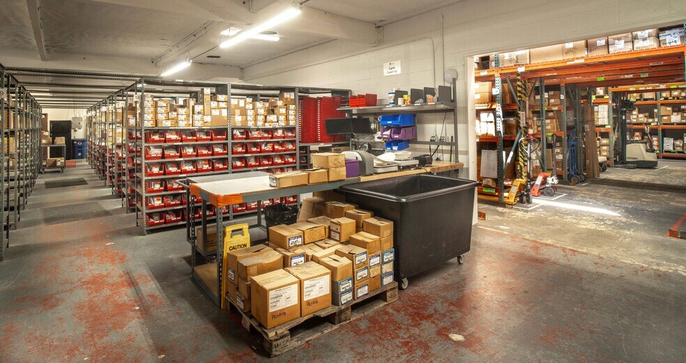 More Photos Of 2180 Temple Ave, Long Beach Warehouse For Lease