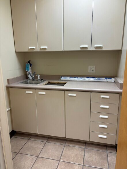 More Photos Of 3115 E Lion, Salt Lake City Medical For Sale