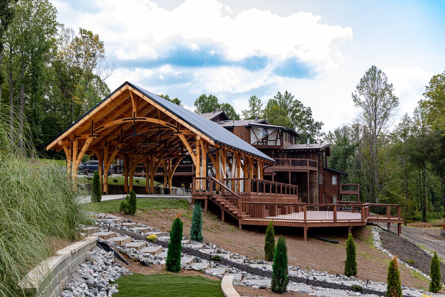 More Photos Of 552 Old Mill Rd, Campobello Lodge Meeting Hall For Sale