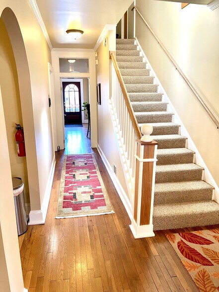 More Photos Of 440 S Perry St, Lawrenceville Office For Lease