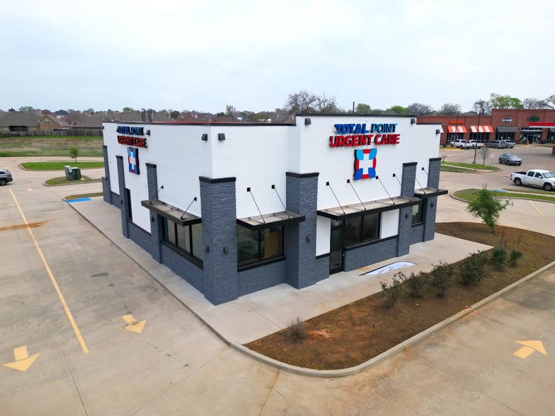 Primary Photo Of 804 W Main St, Hallsville Freestanding For Lease