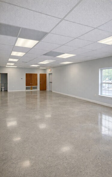 More Photos Of 3251 Harry Wurzbach Rd, San Antonio Medical For Lease