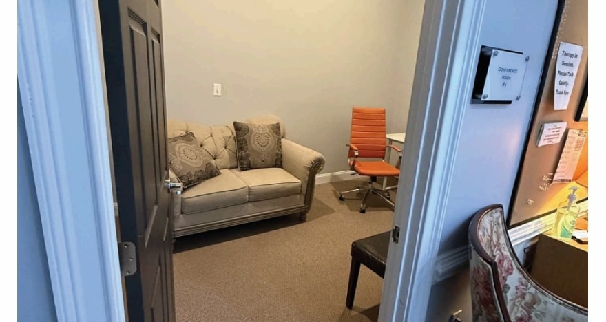 More Photos Of 7 Brendan Way, Greenville Storefront Retail Office For Lease