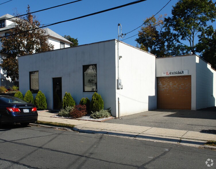 More Photos Of 217 Madison Ave, Port Chester Light Distribution For Sale