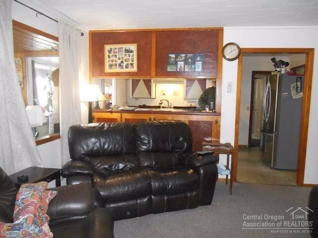 More Photos Of 616 Mill St, Maupin Hotel For Sale