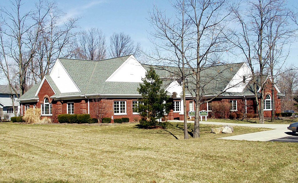 More Photos Of 590 N Leavitt Rd, Amherst Medical For Sale