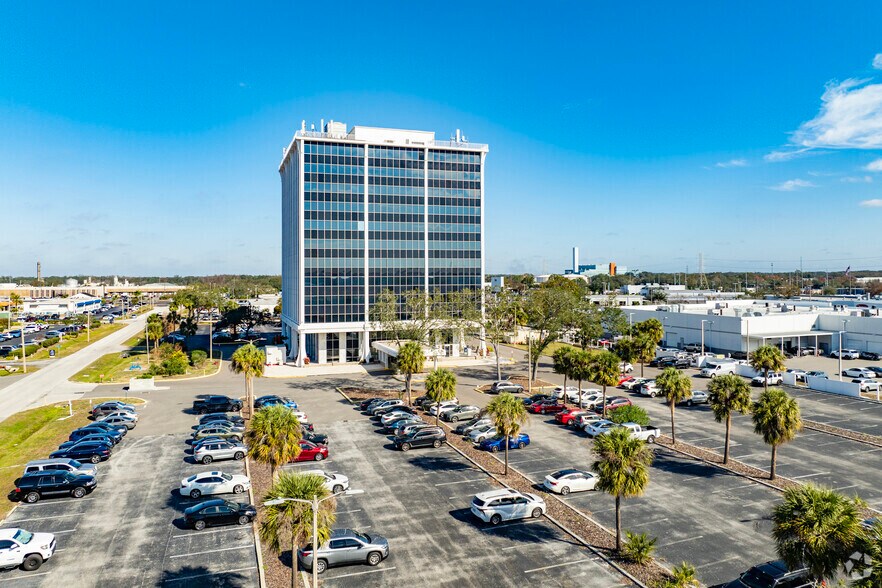 More Photos Of 410 S Ware Blvd, Tampa Loft Creative Space For Sale
