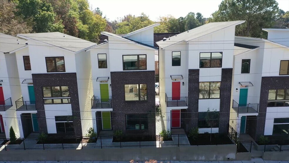 Primary Photo Of 2488 Perry Blvd NW, Atlanta Apartments For Sale