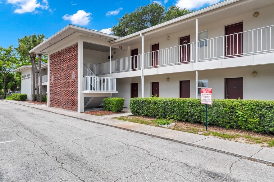 More Photos Of 1525 S Fiske Blvd, Rockledge Apartments For Sale