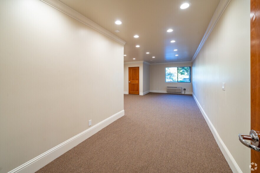 More Photos Of 675 Hartz Ave, Danville Office For Sale