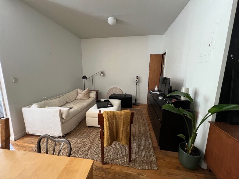 More Photos Of 347 Grand St, Brooklyn Storefront Retail Residential For Sale