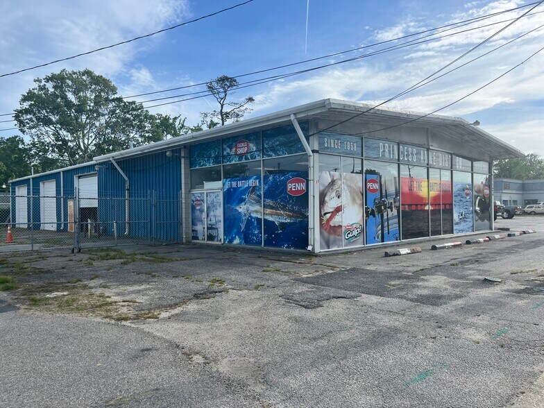 More Photos Of 623 Virginia Beach Blvd, Virginia Beach Auto Dealership For Sale