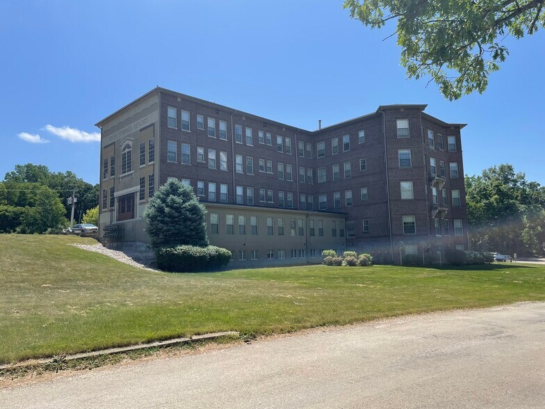 Primary Photo Of 2026 N 3372nd Rd, Ottawa Apartments For Lease